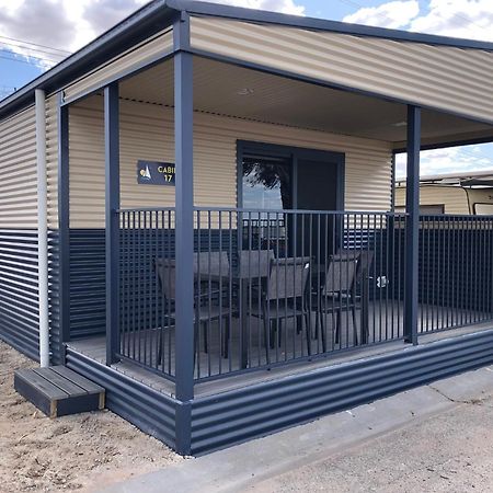 Lake Boga Caravan Park ภายนอก รูปภาพ
